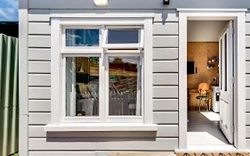 Ahuriri Studio Cottage